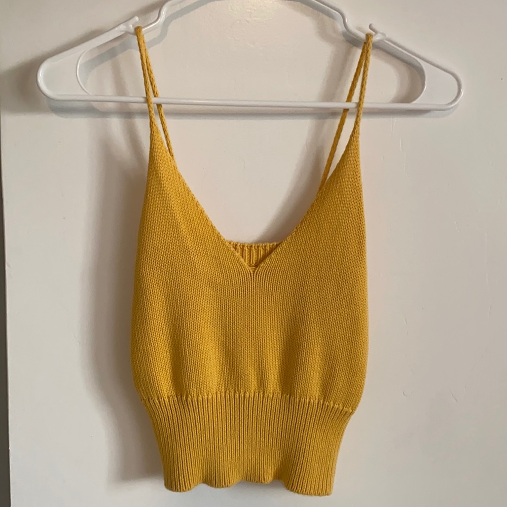 Brandy Melville Crop Tank
